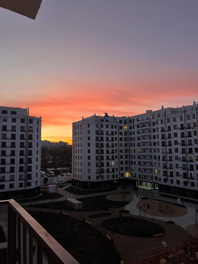 Renthouse Apartments Neoclassic Chisinau Exterior foto
